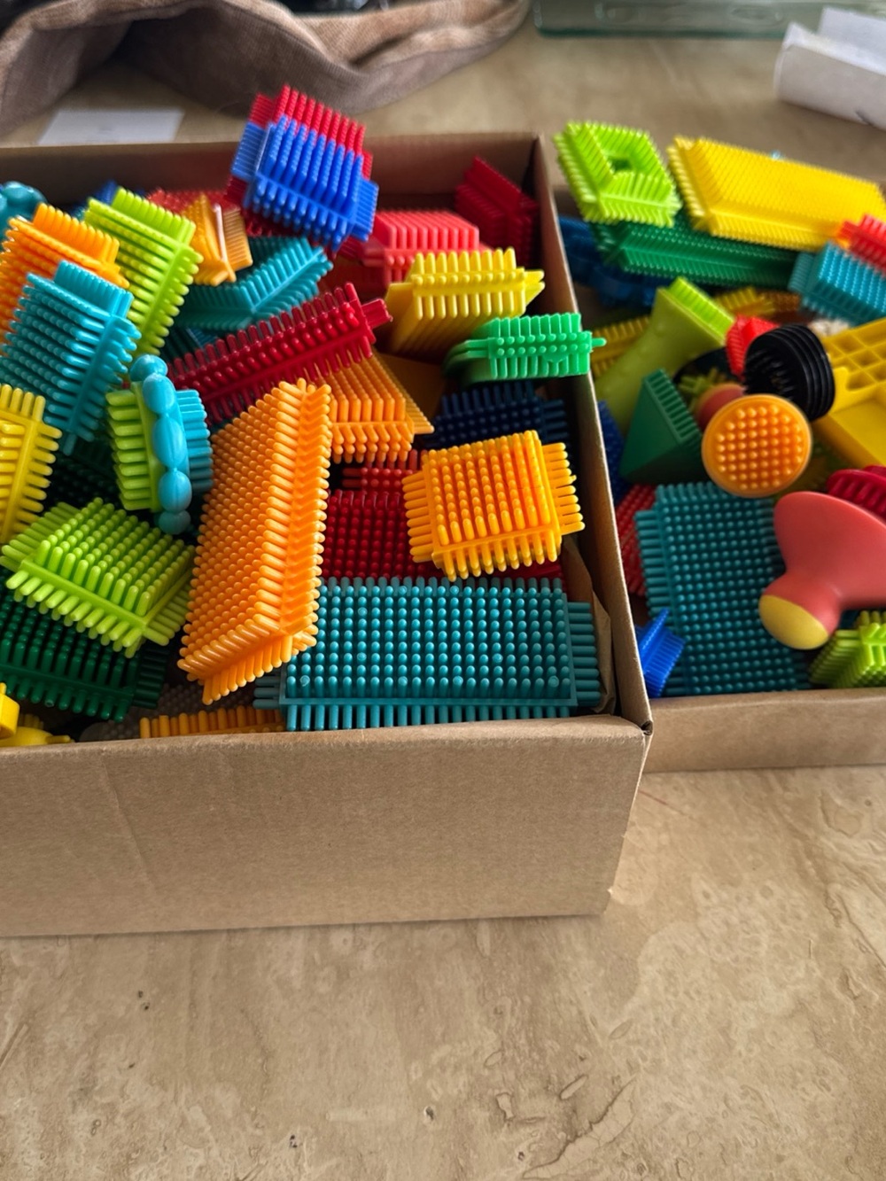 90 pcs. Interlocking Bristle Building Blocks - Multicolor Kids Construction Toy